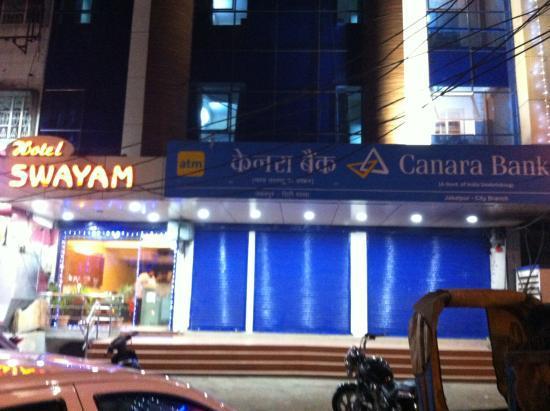 Hotel Swayam Jabalpur Eksteriør bilde